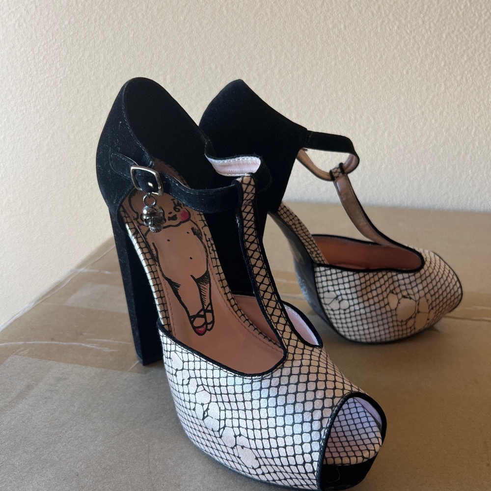 Iron fist kewpie velvet platform high heels size 10